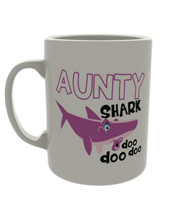 Aunty shark.. doo doo doo